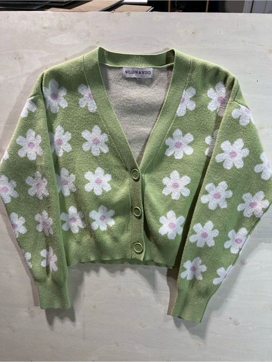 Willow & Wind Sweaters - Green Floral V-Neck Cardigan Sweater